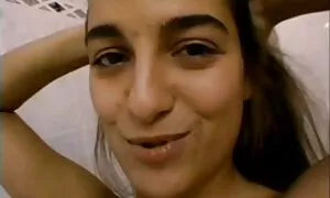 Little hairy Anna ge ...