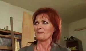 Red-haired granny lo ...